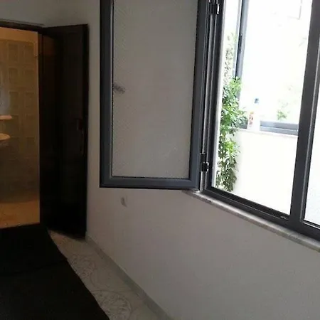 Aza Guest house Pogradec